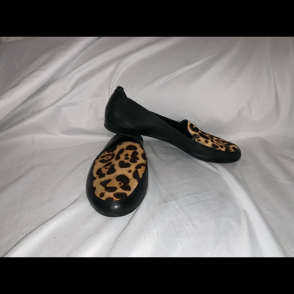LEOPARD PRINT FLATS - Picture 2 of 6